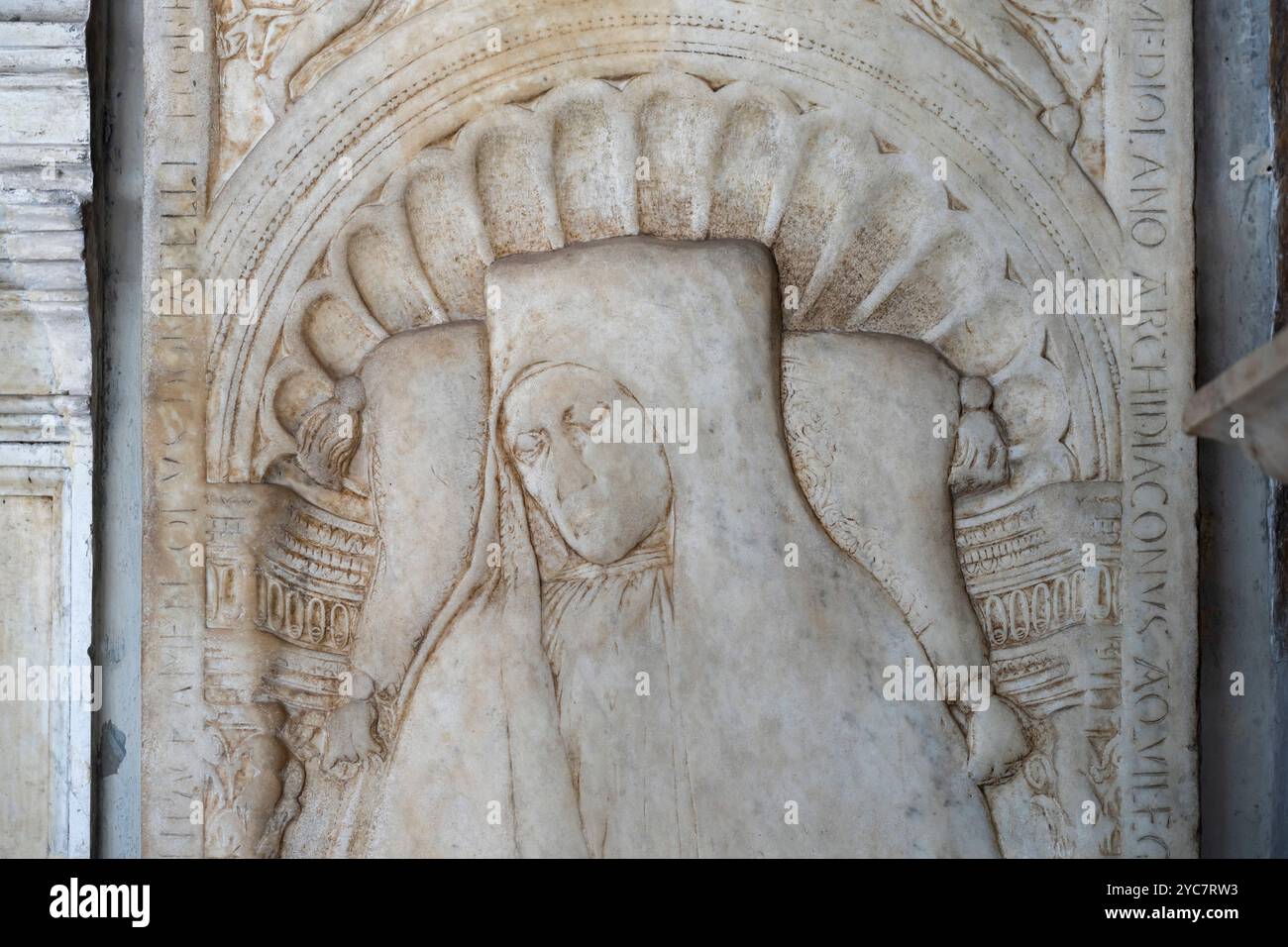 Donatello, Tomba di Giovanni Crivelli, Basilica di Santa Maria in Aracoeli, Roma, Lazio, Italia Foto Stock