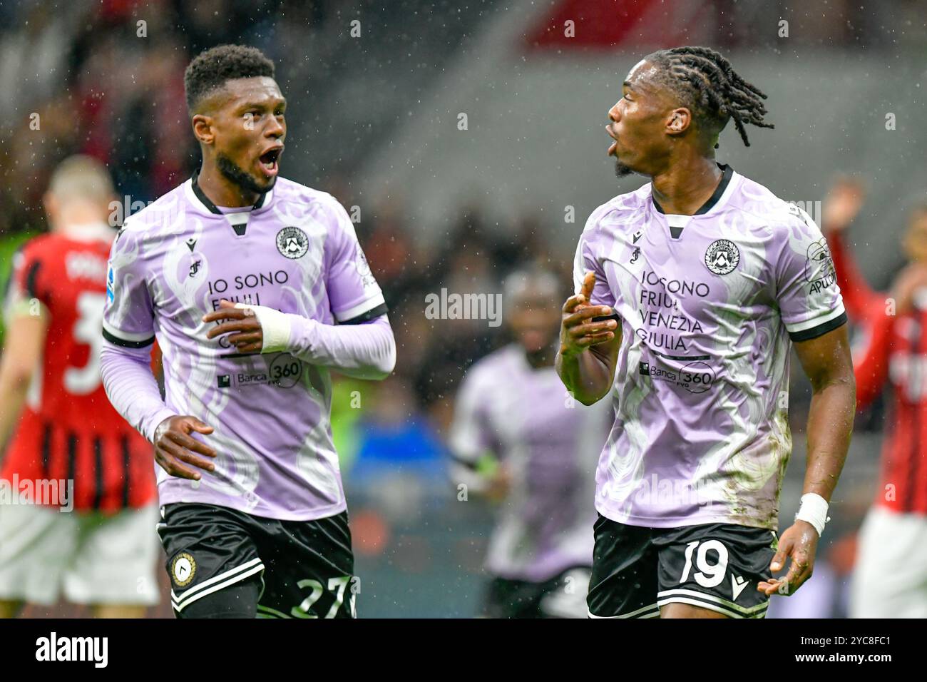 Milano, Italia. 19 ottobre 2024. Kingsley Ehizibue (19) dell'Udinese visto durante la partita di serie A tra l'AC Milan e l'Udinese al San Siro di Milano. Foto Stock