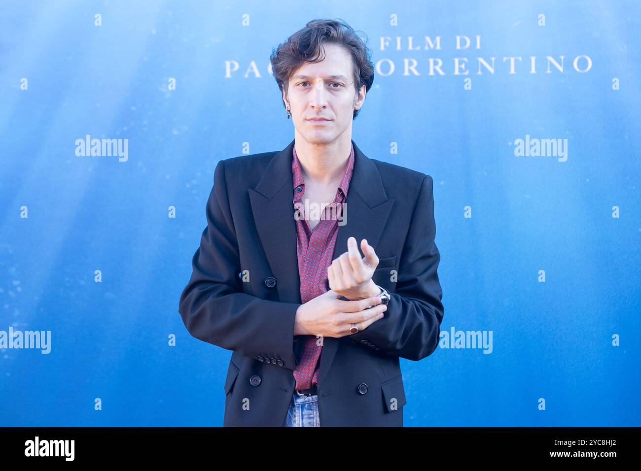 Roma, Italia. 21 ottobre 2024. L'attore Dario Aita partecipa al photocall del film "Parthenope" all'Hotel De la Ville di Roma (foto di Matteo Nardone/Pacific Press) credito: Pacific Press Media Production Corp./Alamy Live News Foto Stock