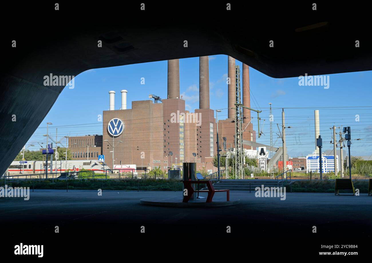 Centrale elettrica VW, Museo della Scienza Phaeno, Wolfsburg, bassa Sassonia, Germania, VW-Kraftwerk, Wissenschaftsmuseum Phaeno, Niedersachsen, Deutschland Foto Stock
