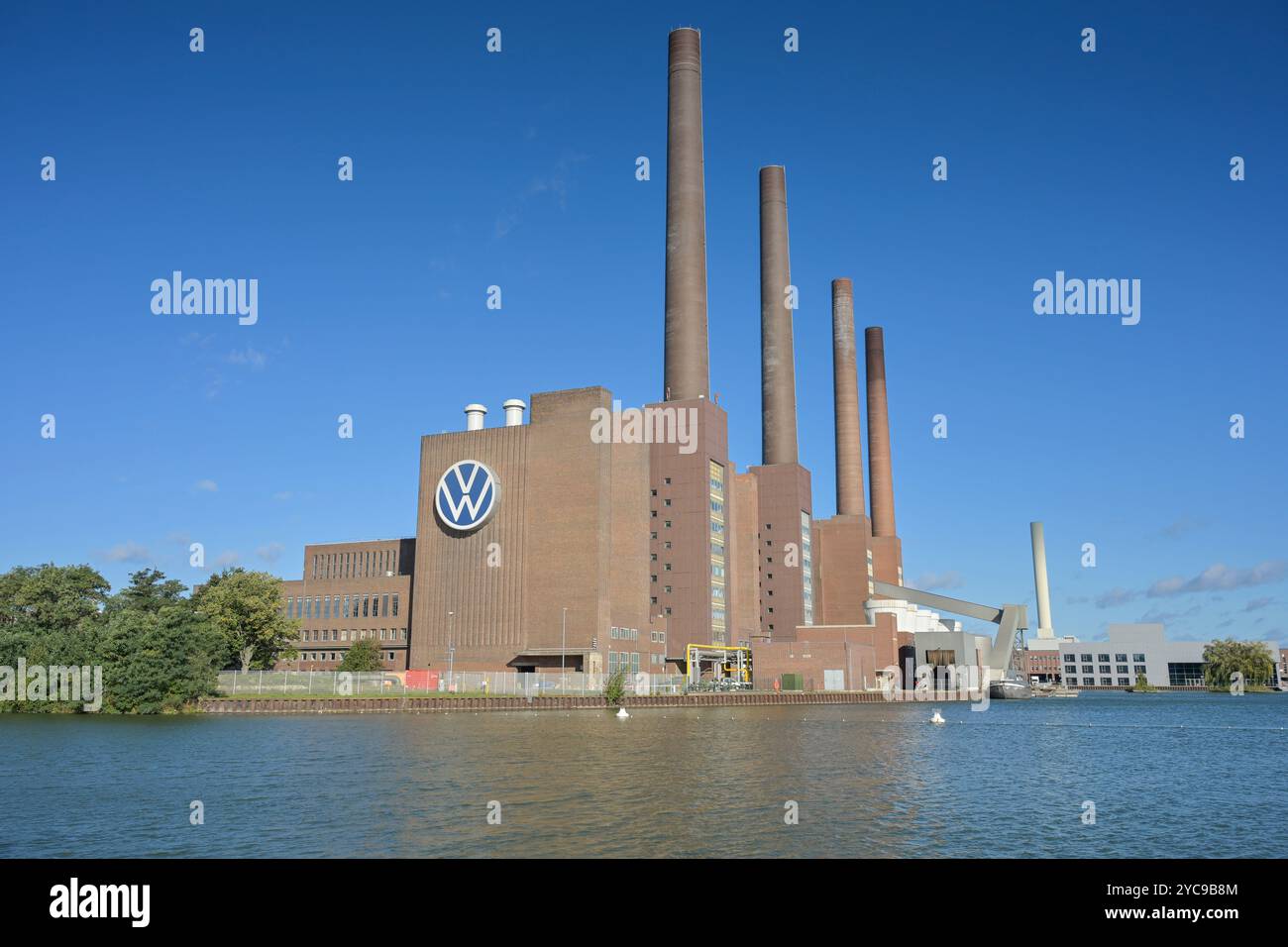 Centrale elettrica VW, Mittelland Canal, Wolfsburg, bassa Sassonia, Germania, VW-Kraftwerk, Mittellandkanal, Niedersachsen, Deutschland Foto Stock