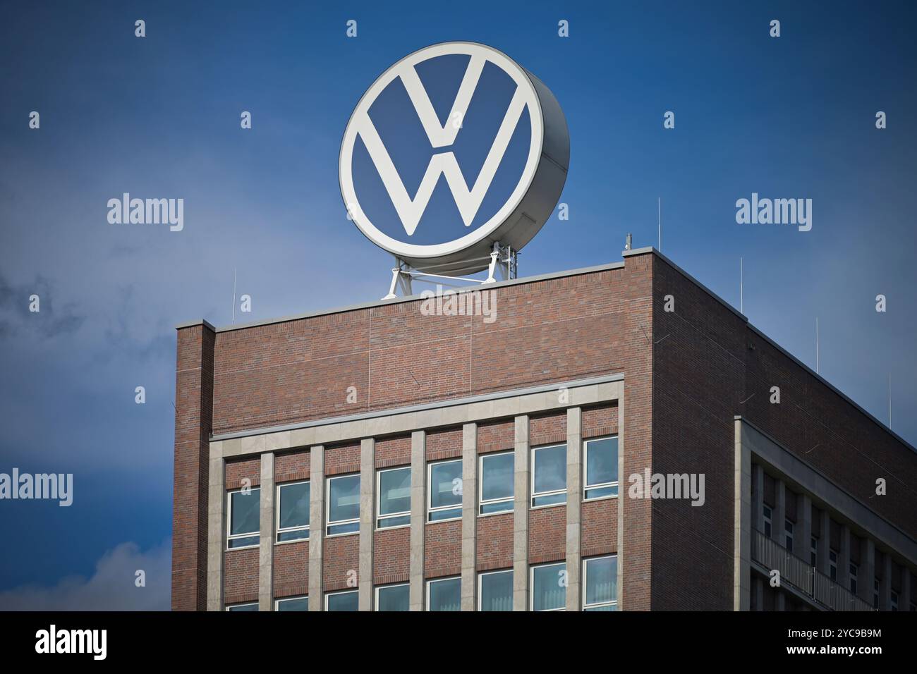 Grattacielo del marchio Volkswagen, Wolfsburg, bassa Sassonia, Germania, Markenhochhaus Volkswagen, Niedersachsen, Germania Foto Stock
