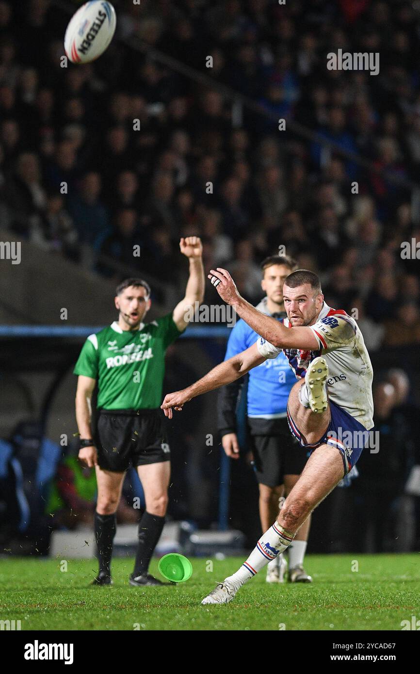 Wakefield, Inghilterra - 19 ottobre 2024 - Max Jowitt di Wakefield Trinity. Rugby League, Betfred Championship Grand Final, , Wakefield Trinity vs Toulouse Olympique at DIY Kitchens Stadium, Wakefield, UK Dean Williams Foto Stock