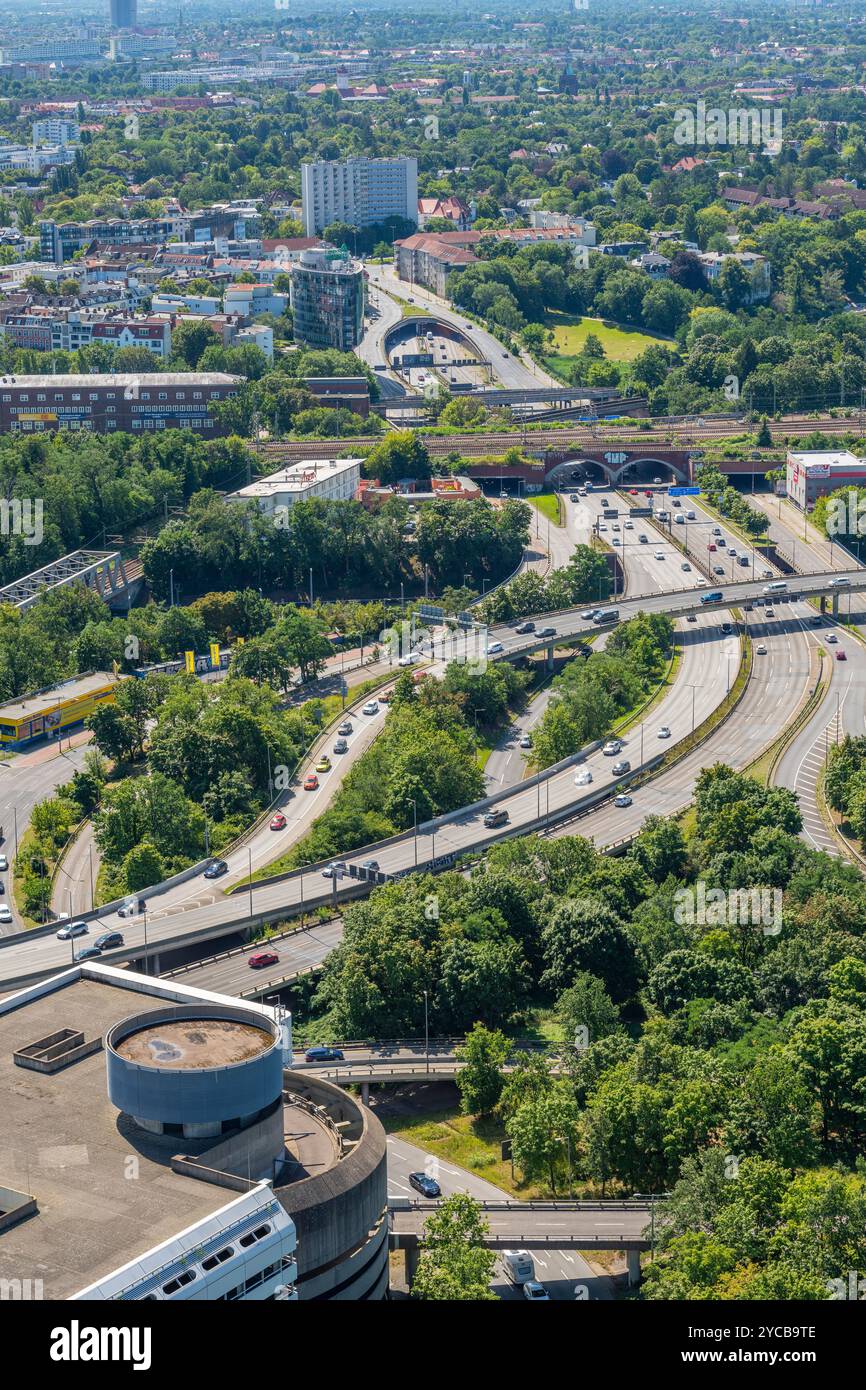 Autobahn, autostrada cittadina, A100, A115, AVUS, area di sosta di Avus, raccordo autostradale di Funkturm, Berlino, Germania, Stadtautbahn, Rasthof Avus, Autobahnkreuz Funkt Foto Stock