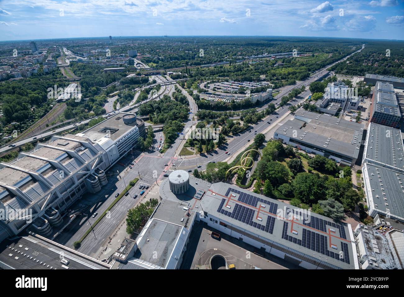'Autobahn, autostrada cittadina, A100, A115, AVUS, area di sosta di Avus, raccordo autostradale di Funkturm, ICC; fiera commerciale, Berlino, Germania", Autobahn, Stadtautbahn, Rast Foto Stock