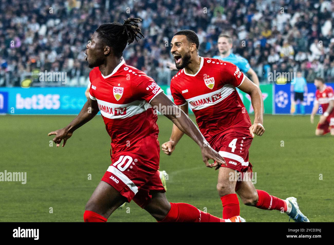 El Bilal TOURE (VfB Stuttgart, #10) erzielt das Tor zum 1:0 fuer den VfB Stuttgart, jubelt/freut sich, Emotion, Freude, Begeisterung, positive Emotionen UCL, Juventus Torino (JUV) vs. VfB Stoccarda (VFB), Fussball, Maenner, Herren, UEFA Champions League, 3) Spieltag, Saison 2024/2025, 22.10.2024 foto: Eibner-Pressefoto/Oliver Schmidt Foto Stock
