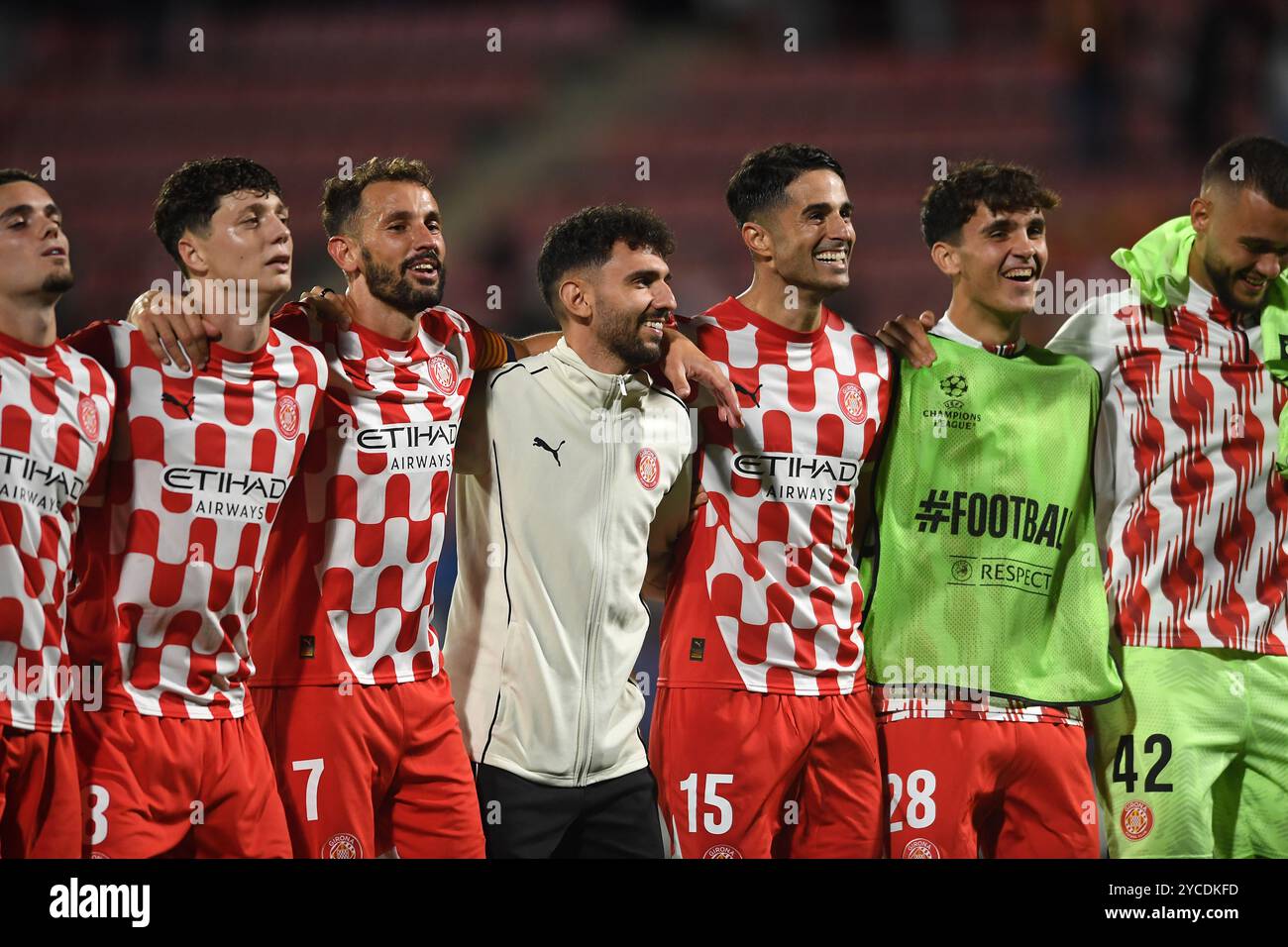 Girona, ESP. 22 ottobre 2024. GIRONA FC-SLOVAN BRATISLAVA 22 ottobre 2024 i giocatori di Girona festeggiano al termine della partita di UEFA Champions League 2024/25 di fase League tra Girona FC e Slovan Bratislava allo Stadio municipale di Montilivi a Girona, Spagna. Crediti: Rosdemora/Alamy Live News Foto Stock