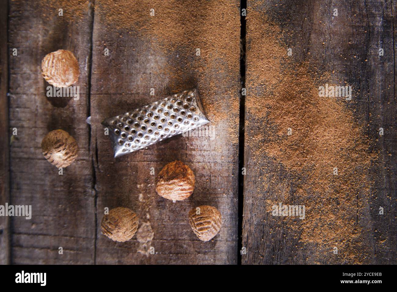 Dettaglio del reticolo di noce moscata sapore unico a particolari cibi e sapori Foto Stock