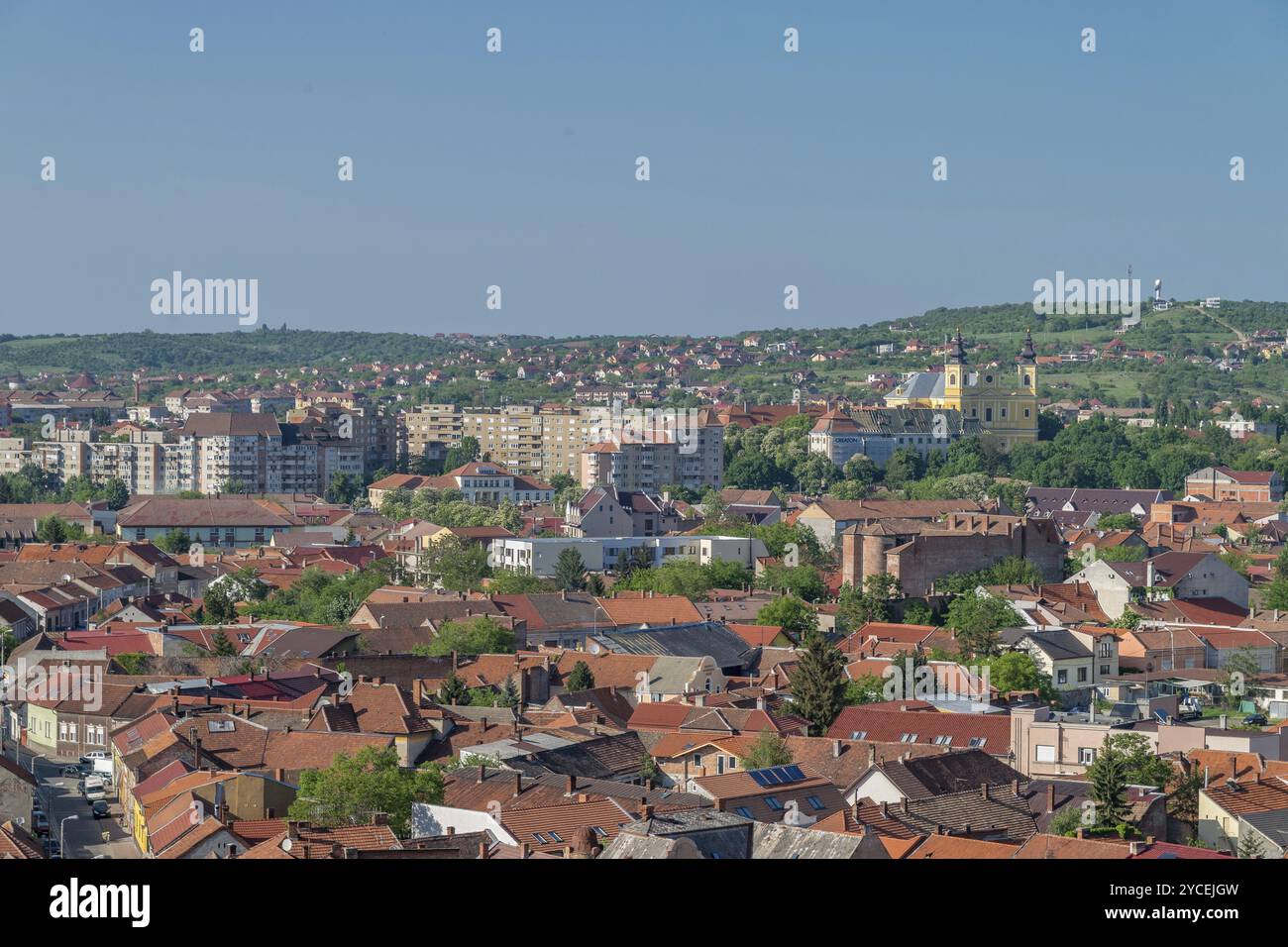 Oradea vista dall'alto in una giornata di sole, Romania, Europa Foto Stock