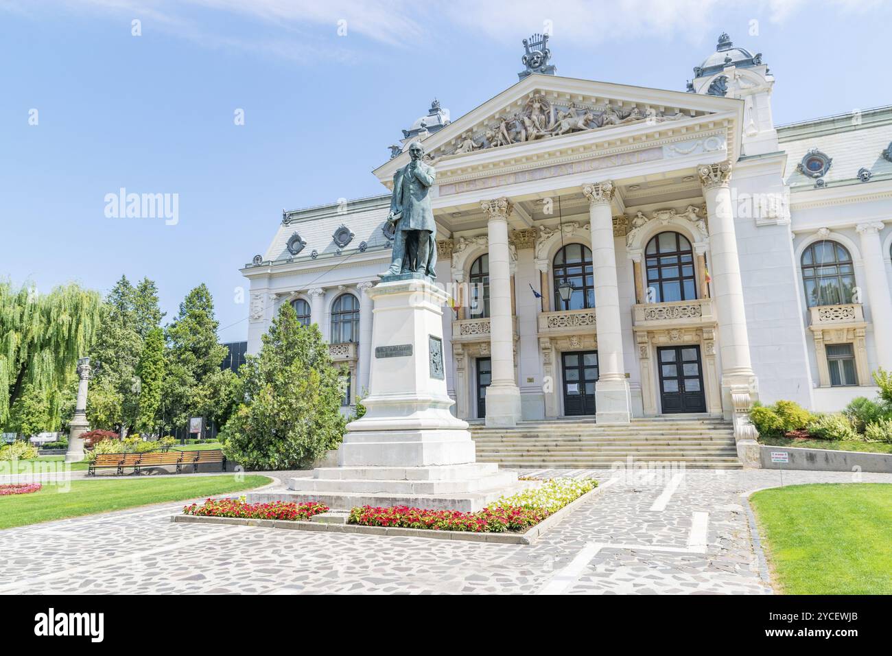 Teatro Nazionale Iasi A Iasi, Romania. Il più antico teatro nazionale e una delle più prestigiose istituzioni teatrali della Romania. Iasi su un sunn Foto Stock