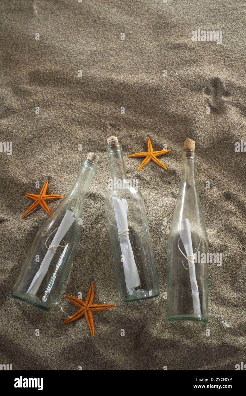 Centro di raccolta e smistamento dei messaggi in bottiglie Foto Stock