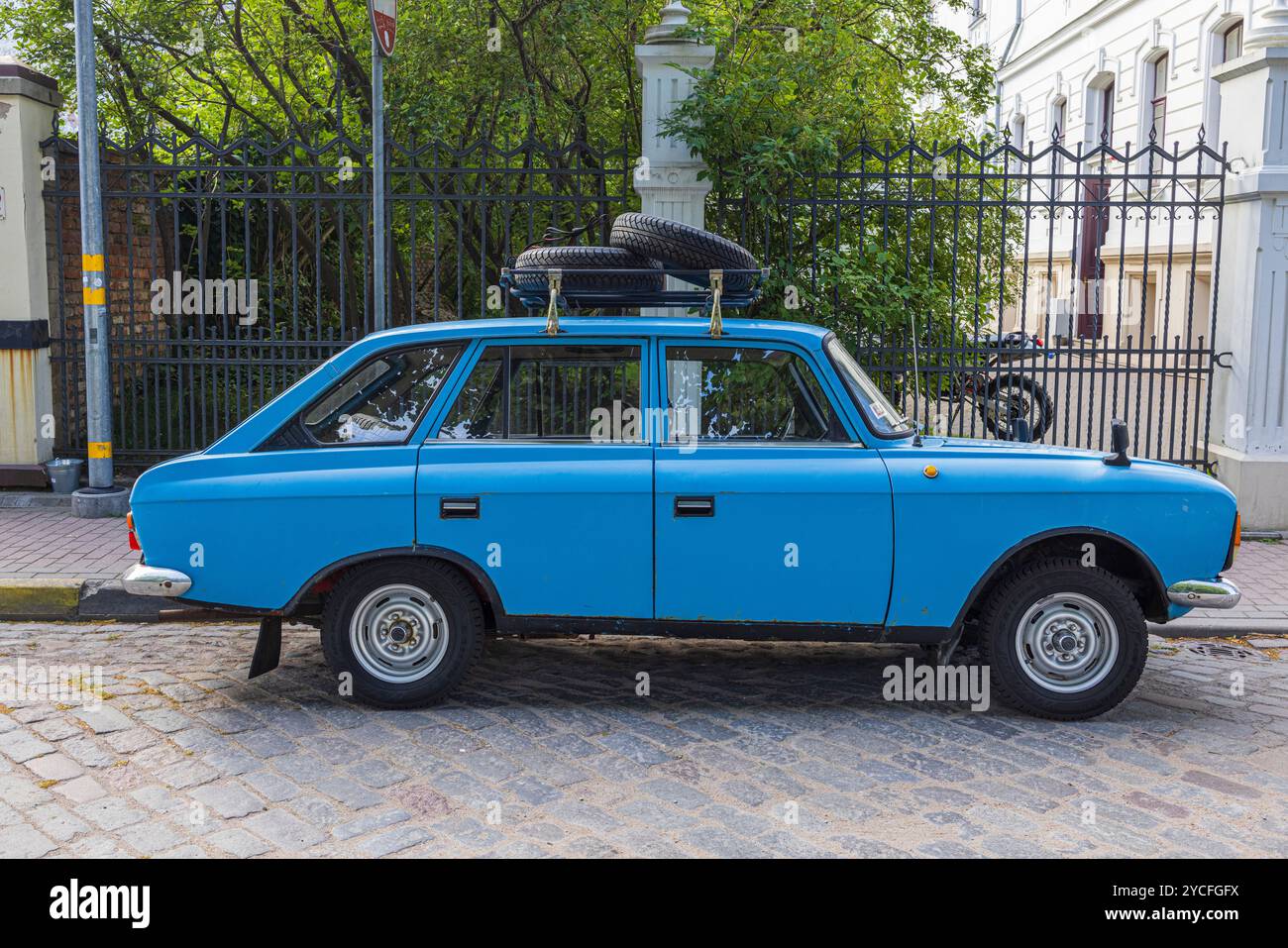 Una Moskvitch IZH 21251, vecchia auto russa Moskvitch riga, Lettonia Foto Stock