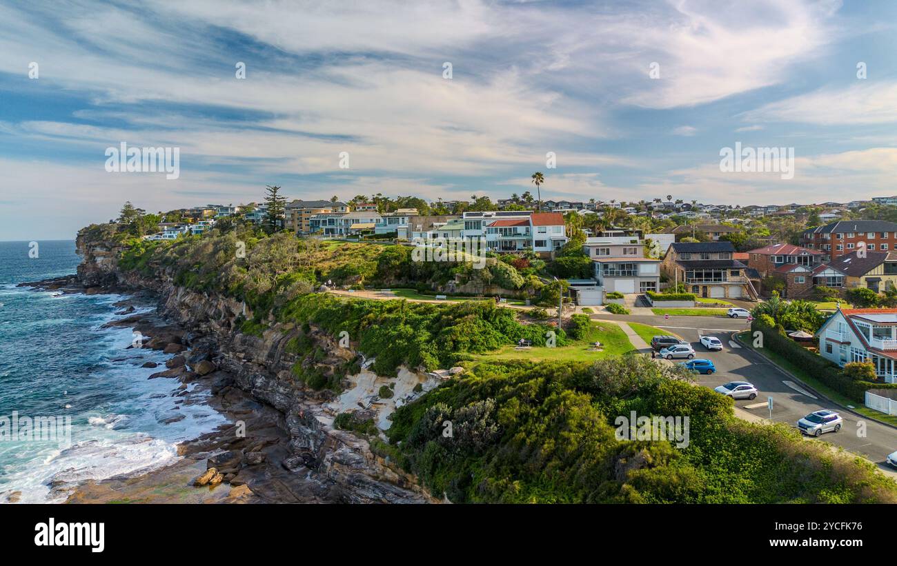 Sobborghi di Sydney con vista panoramica sull'oceano, Dee Why, Northern Beaches, NSW, Australia Foto Stock