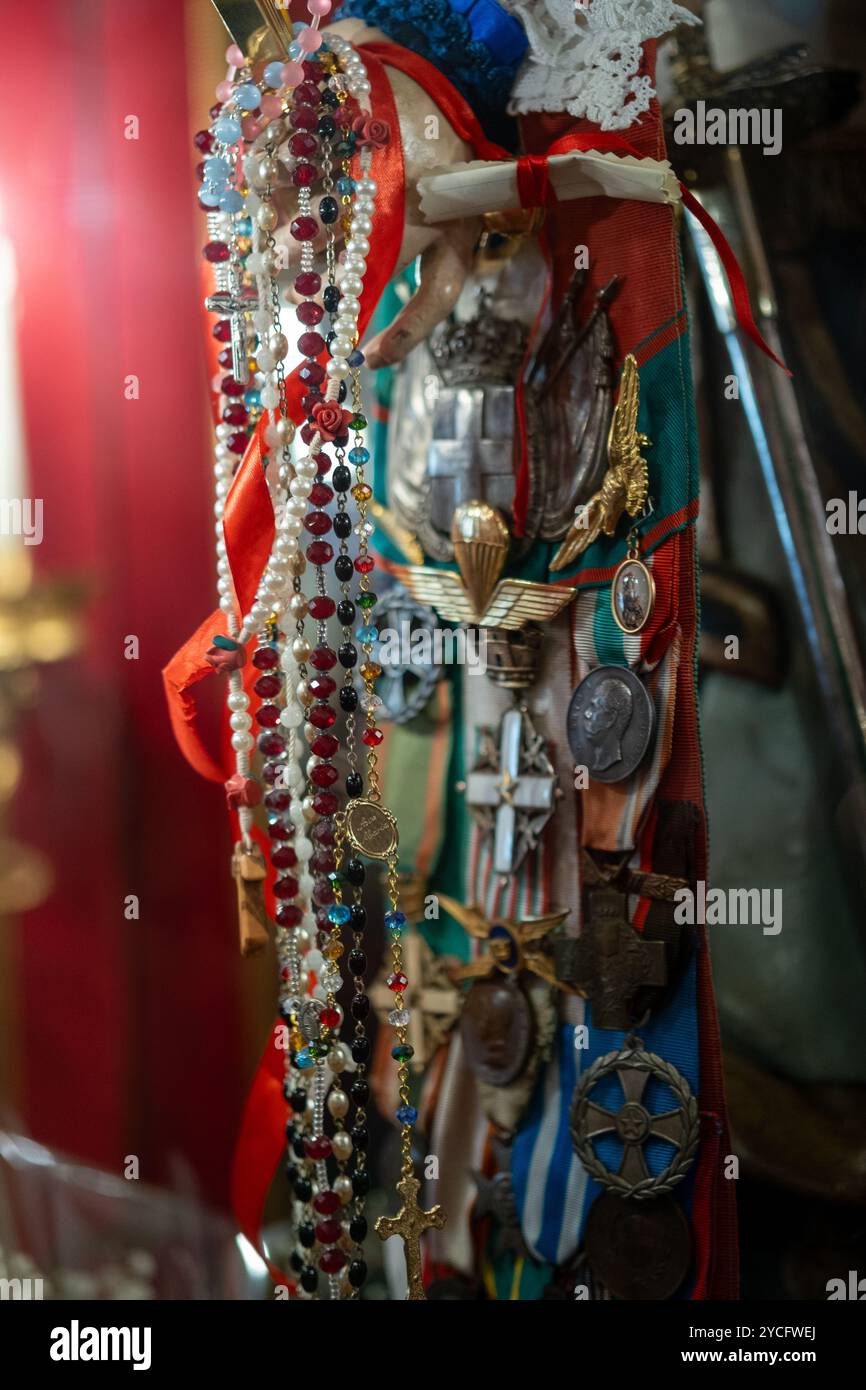 Festa di Sant'Efisio a Cagliari, Sardegna. La statua di Sant'Effisio nella chiesa di Sant'Efisio, nella parte vecchia del paese Foto Stock