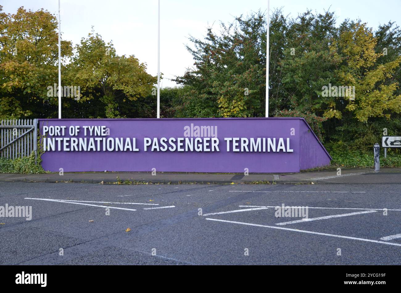Un cartello all'ingresso del terminal passeggeri internazionale del porto di Tyne a North Shields, Tyne and Wear Foto Stock