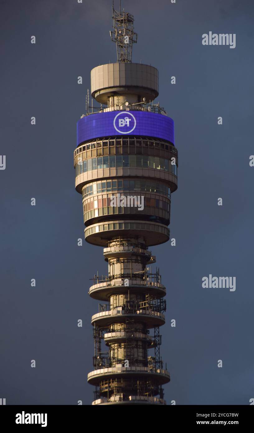 Londra, Regno Unito. 27 luglio 2024. Vista generale della torre BT. Credito: Vuk Valcic/Alamy Foto Stock