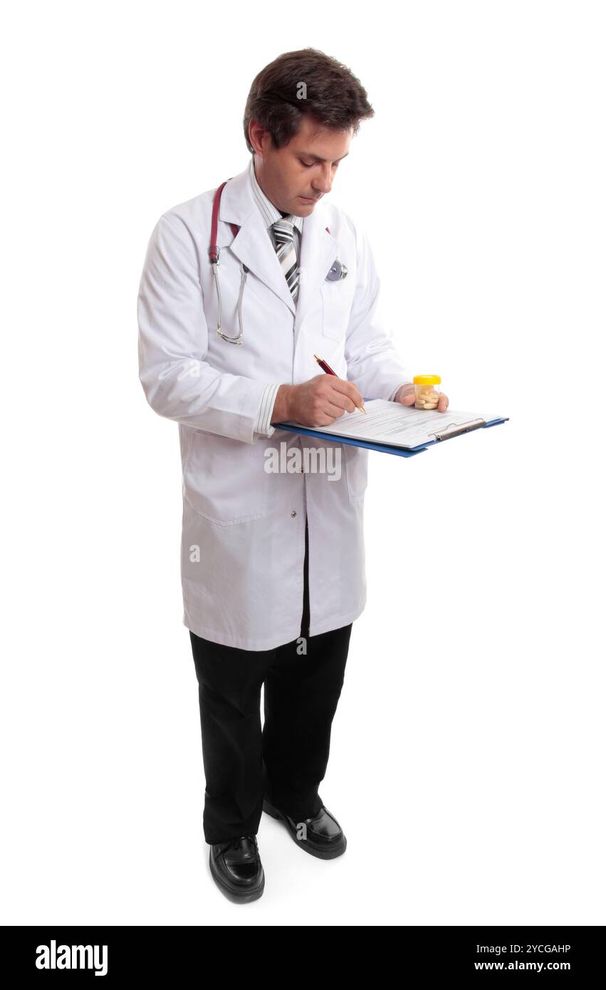 Medico iscritto fino record paziente Foto Stock