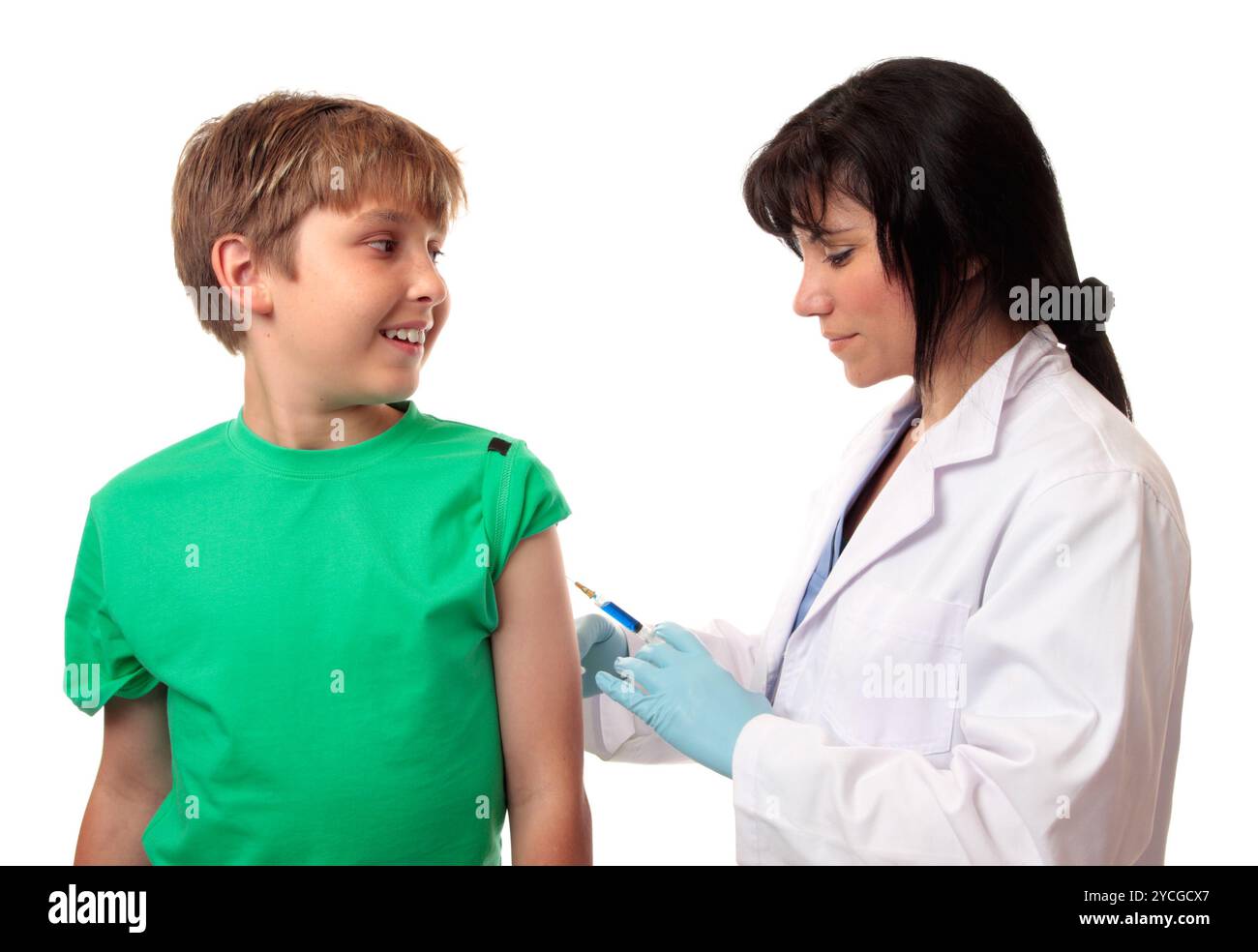 Happy boy getting immunizzazione shot Foto Stock