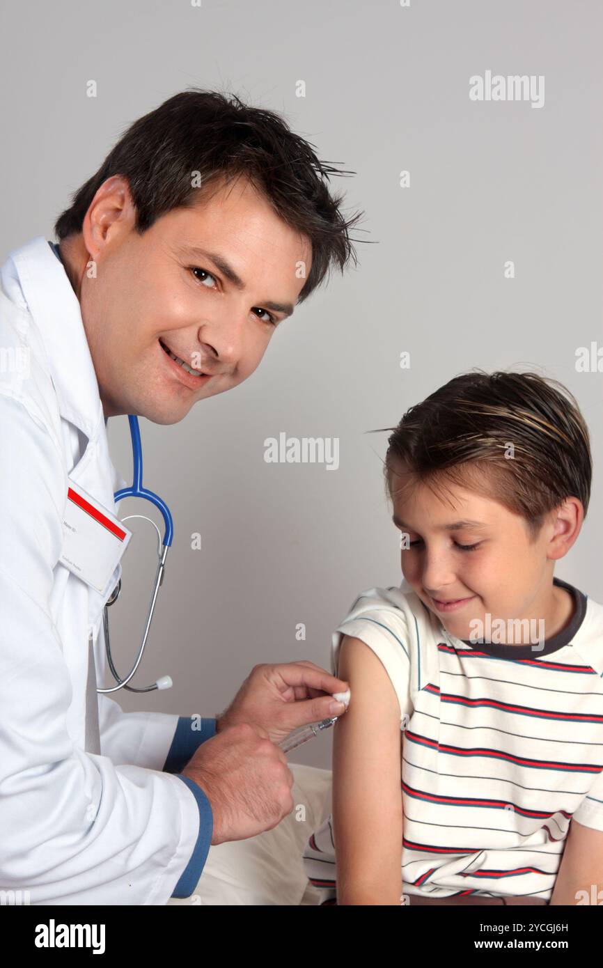 Immunizzazione o vaccinazione infantile Foto Stock