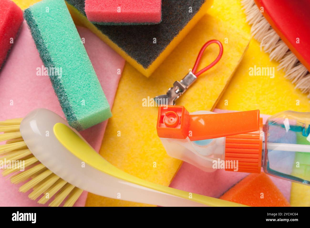 Assortimento di mezzi per la pulizia e il lavaggio Foto Stock