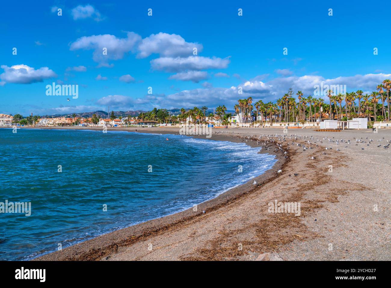 Vista della spiaggia di Torre del Mar da Caleta de Velez Spagna Provincia di Malaga Andalusia Foto Stock