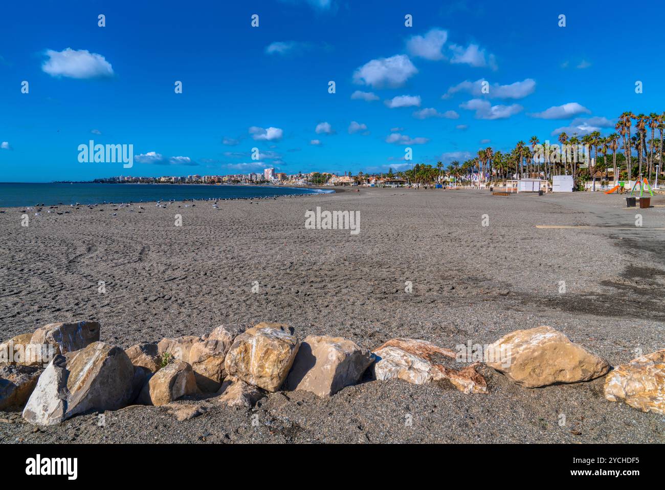 Vista della spiaggia di Torre del Mar da Caleta de Velez Spagna Provincia di Malaga Andalusia Foto Stock
