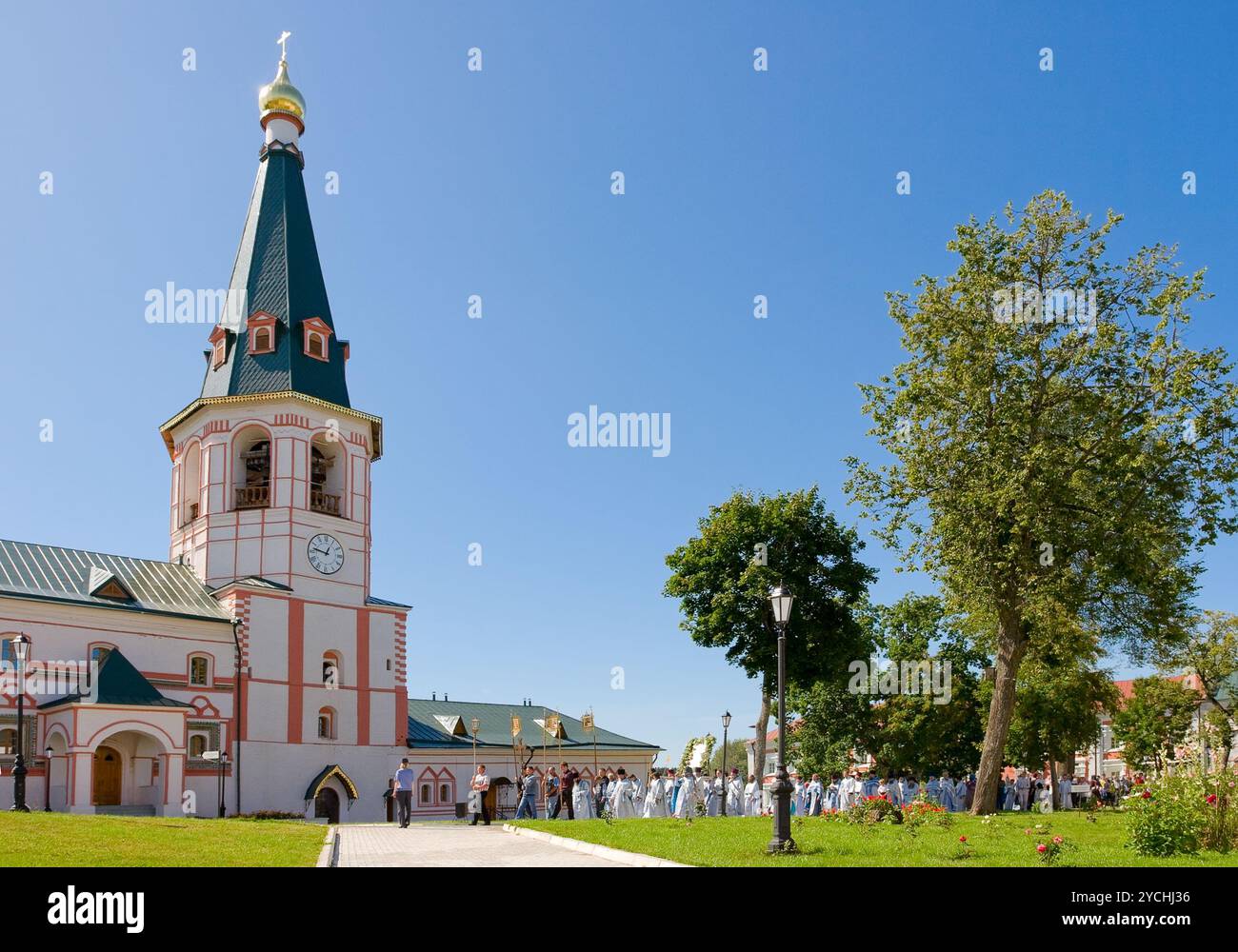 VALDAY, RUSSIA - 10 AGOSTO: L'annuale processione religiosa sacra dell'icona di nostra Signora d'Iver, passando nella regione di Novgorod, V Foto Stock