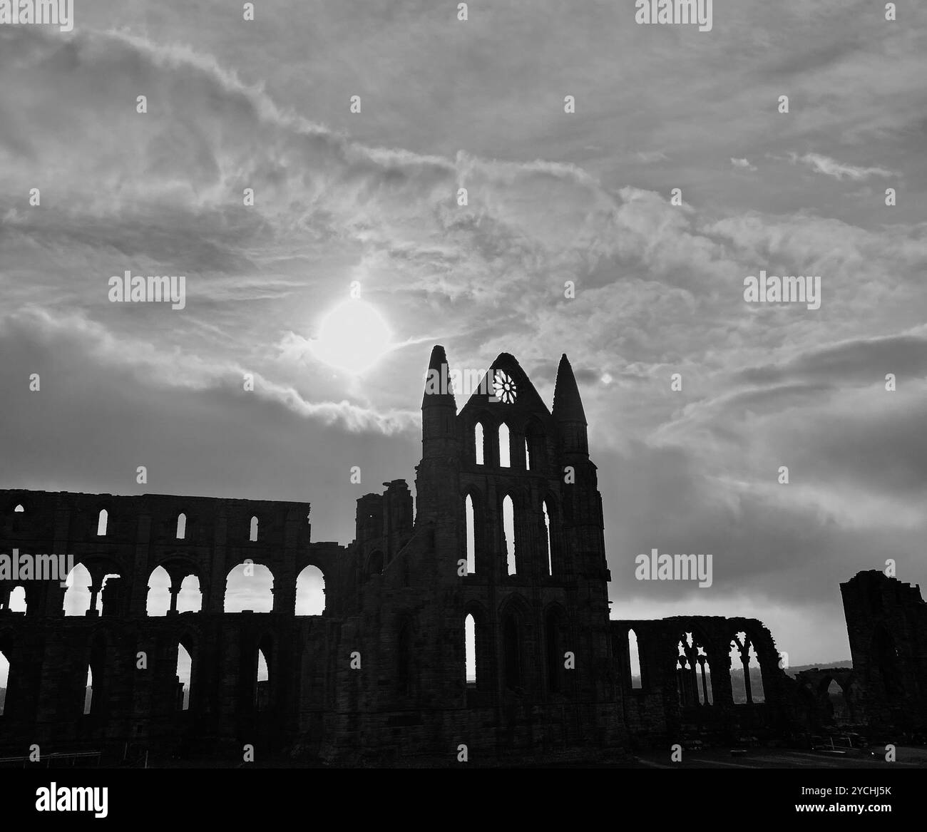 Whitney Abbey di giorno - Immagine stock catturata con smartphone