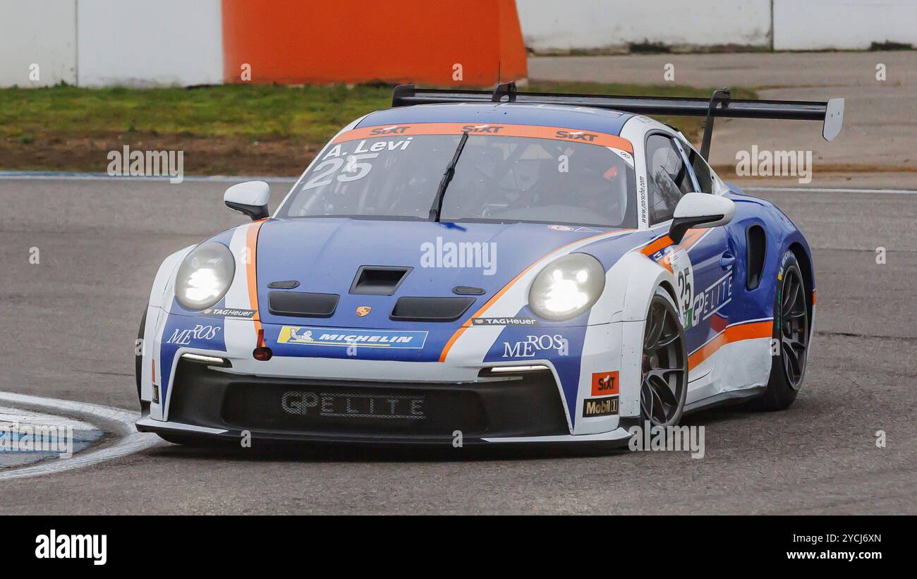 Hockenheim, Germania. 20 ottobre 2024. Ariel Levi (ISR), 20.10.2024, Hockenheim (Deutschland), Motorsport, Porsche Carrera Cup Deutschland, Hockenheimring 2024 crediti: dpa/Alamy Live News Foto Stock