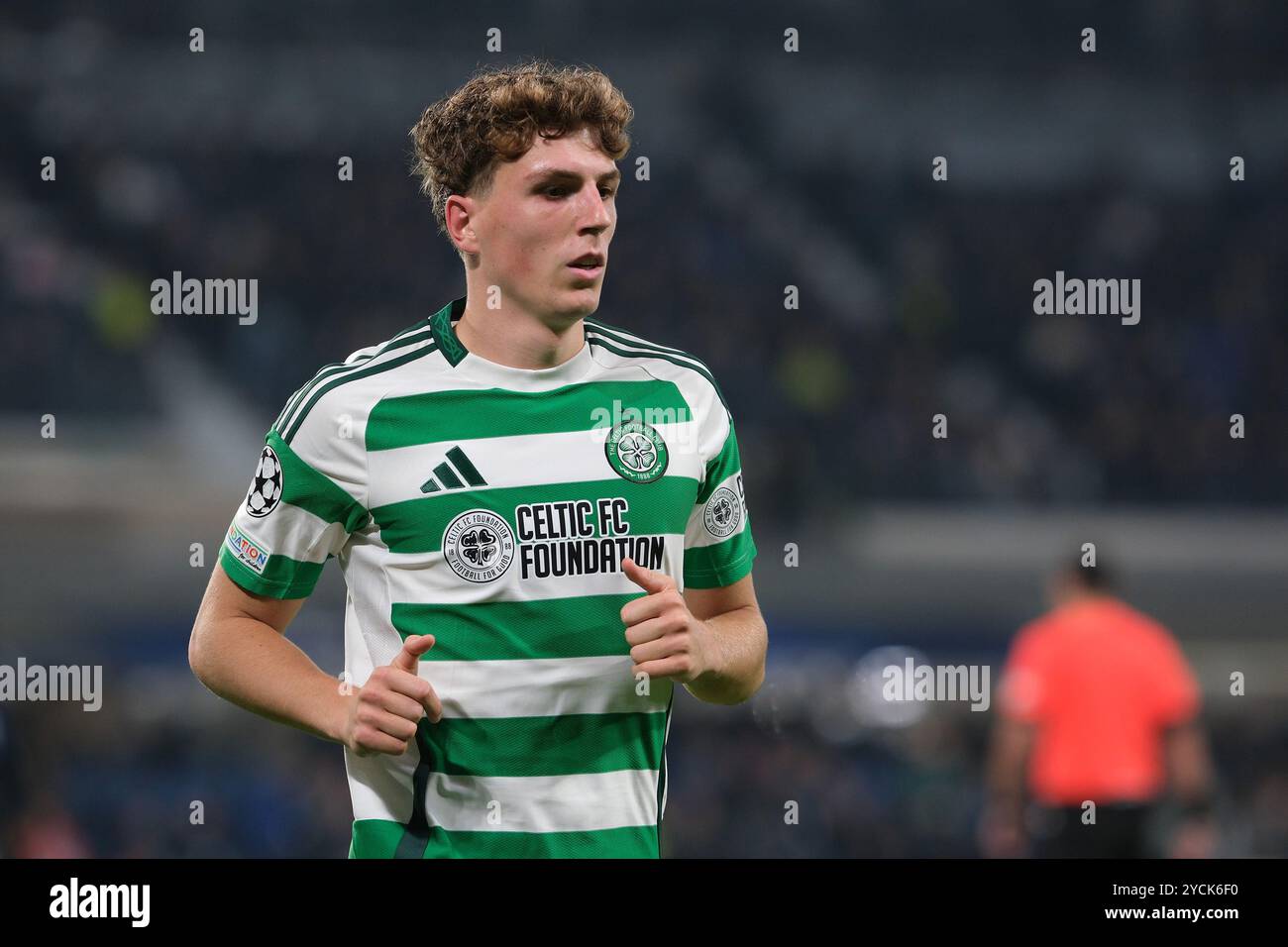 Bergamo, Italia. 23 ottobre 2024. Arne Engels del Celtic FC durante la fase MD3 della UEFA Champions League 2024/2025 tra l'Atalanta BC e il Celtic FC allo stadio Gewiss il 23 ottobre 2024 a Bergamo. Crediti: Roberto Tommasini/Alamy Live News Foto Stock