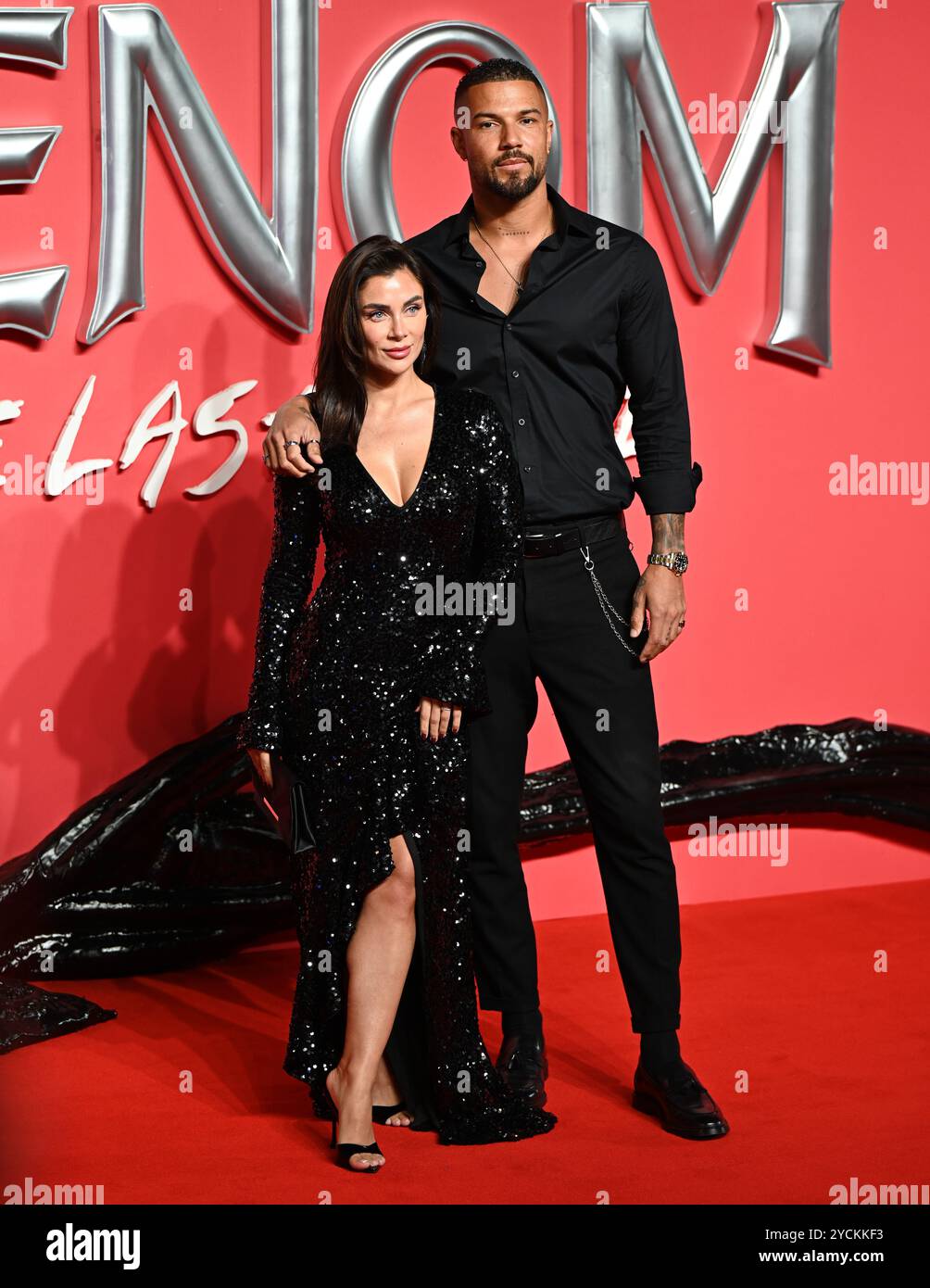 LONDRA, REGNO UNITO. 23 ottobre 2024. Cally Jane Beech e DJ o'Neal partecipano alla prima inglese di VENOM: The Last dance al BFI IMAX di Londra. (Foto di 李世惠/SEE li/Picture Capital) credito: Vedi li/Picture Capital/Alamy Live News Foto Stock