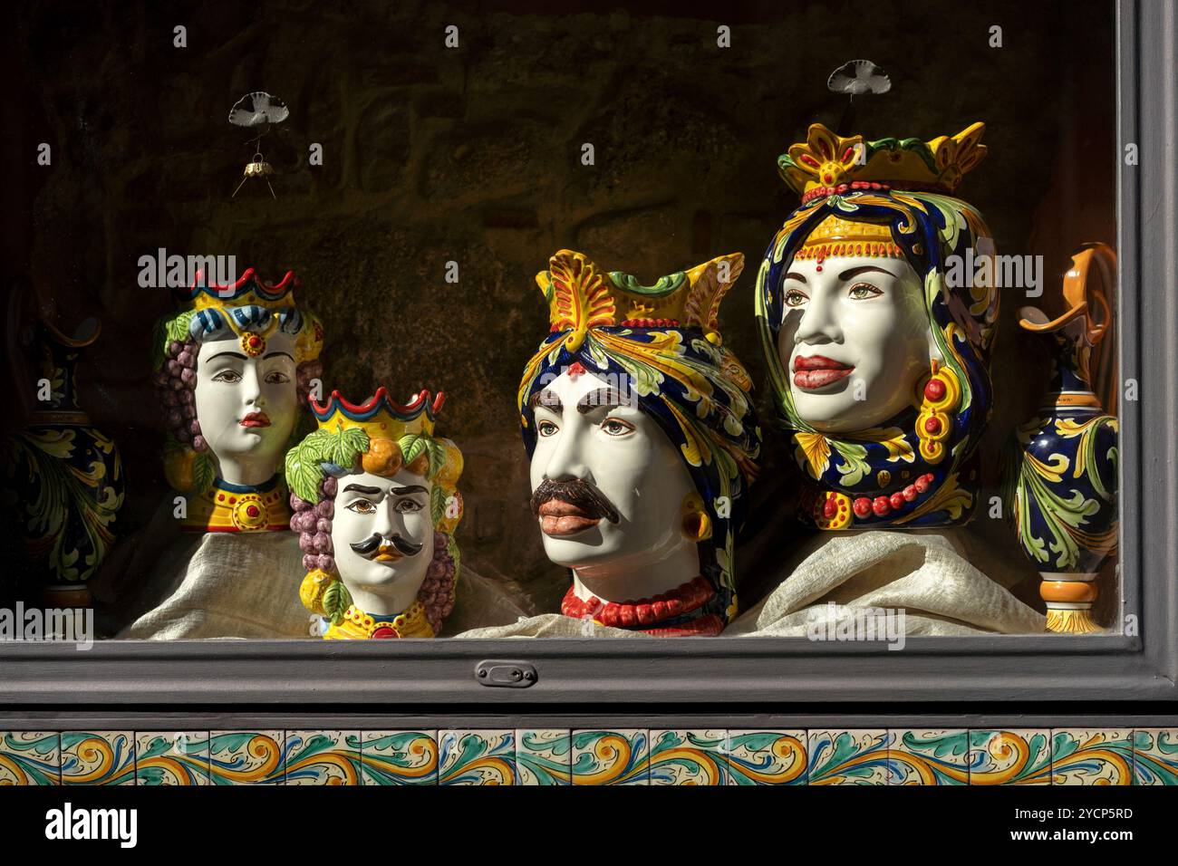 Ceramiche di Caltagirone, Caltagirone, Catania, Sicilia, Italia Foto Stock