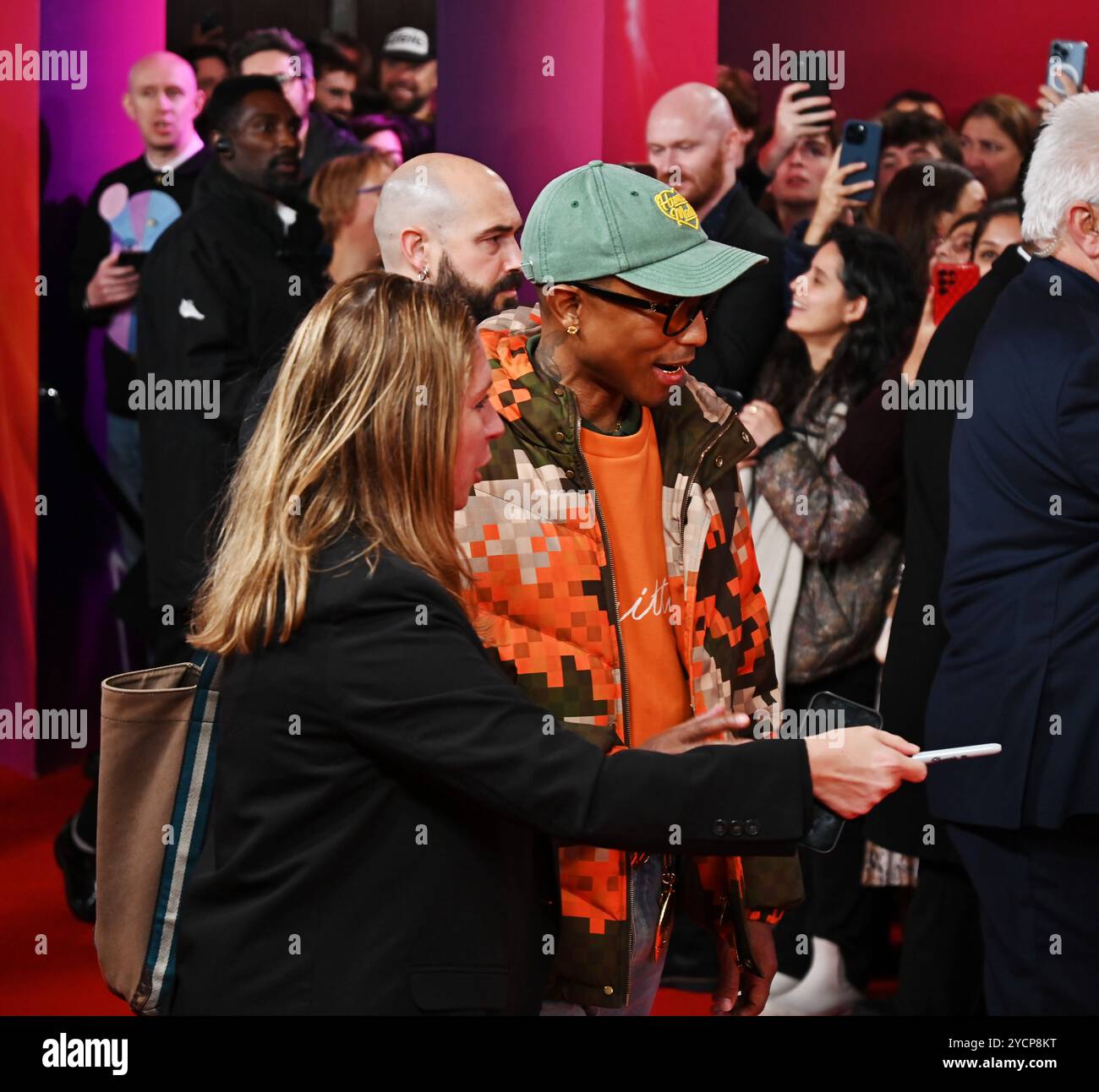 Pharrell Williams partecipa al festival cinematografico BFI Southbank per la prima di Piece by Piece, una biografia sulla sua vita nell'industria musicale. Londra, Regno Unito Foto Stock