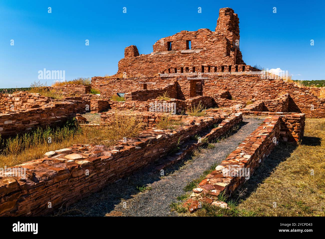 ROVINE DELLA CHIESA DELLA MISSIONE ABO (1623-1628) SALINAS PUEBLO MISSIONS NATIONAL MONUMENT SALINAS VALLEY NEW MEXICO USA Foto Stock