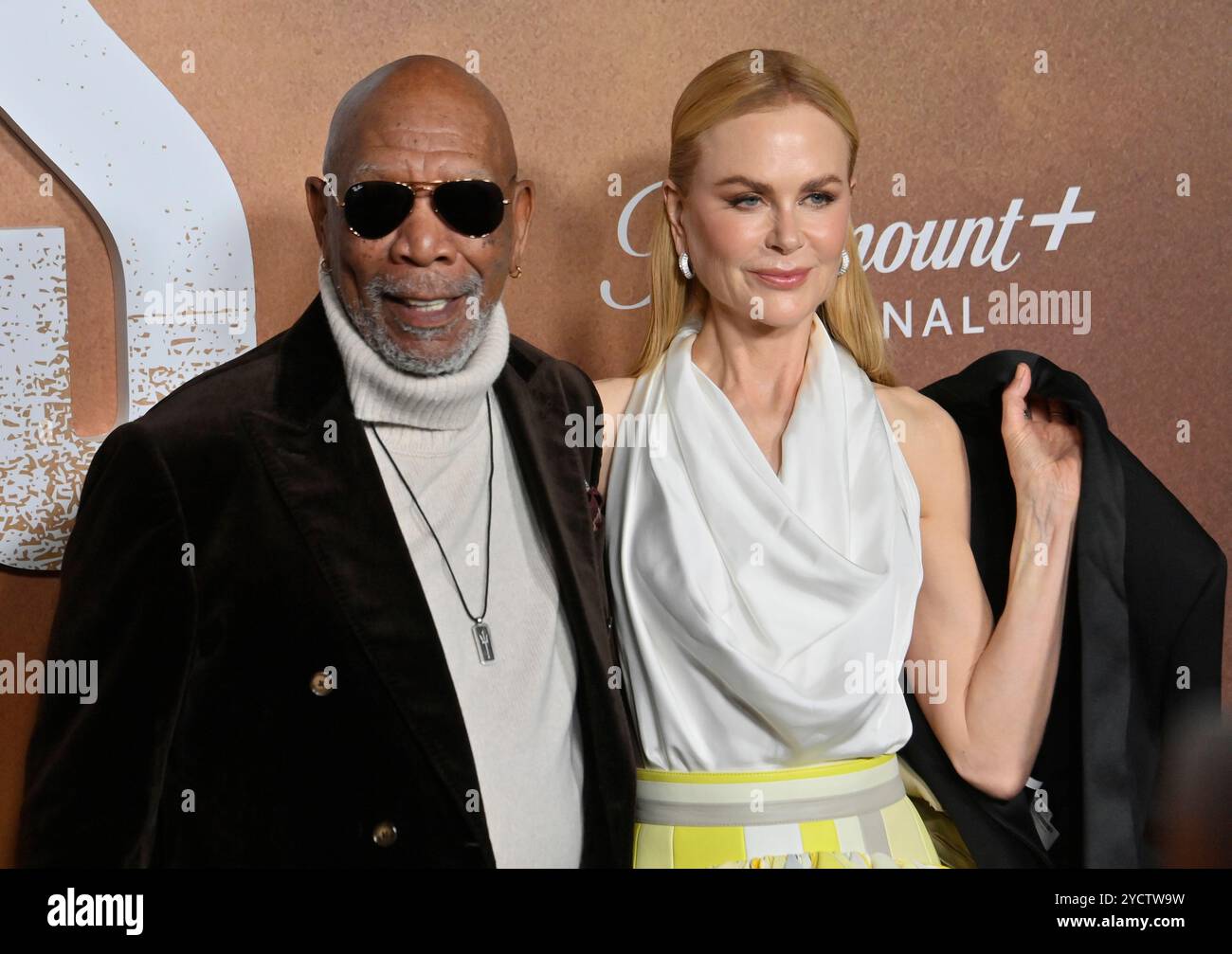 Los Angeles, Stati Uniti. 23 ottobre 2024. I membri del cast Morgan Freeman e Nicole Kidman arrivano per la première della seconda stagione di "Special Ops: Lioness" al Linwood Dunn Theater di Los Angeles mercoledì 23 ottobre 2024. Foto di Jim Ruymen/UPI credito: UPI/Alamy Live News Foto Stock