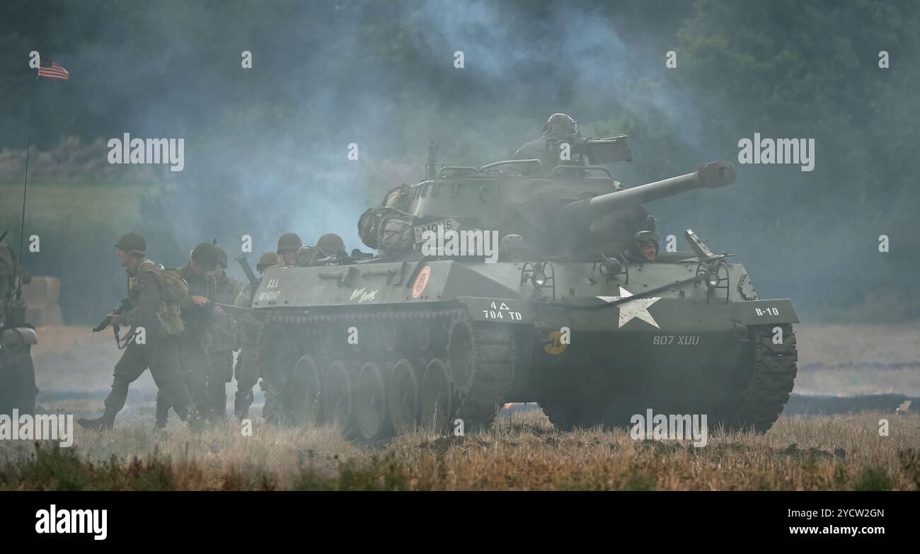 L'M18 Hellcat (ufficialmente denominato 76 mm Gun Motor Carriage M18 o M18 GMC) è un cacciacarri utilizzato dall'esercito degli Stati Uniti durante la seconda guerra mondiale Foto Stock