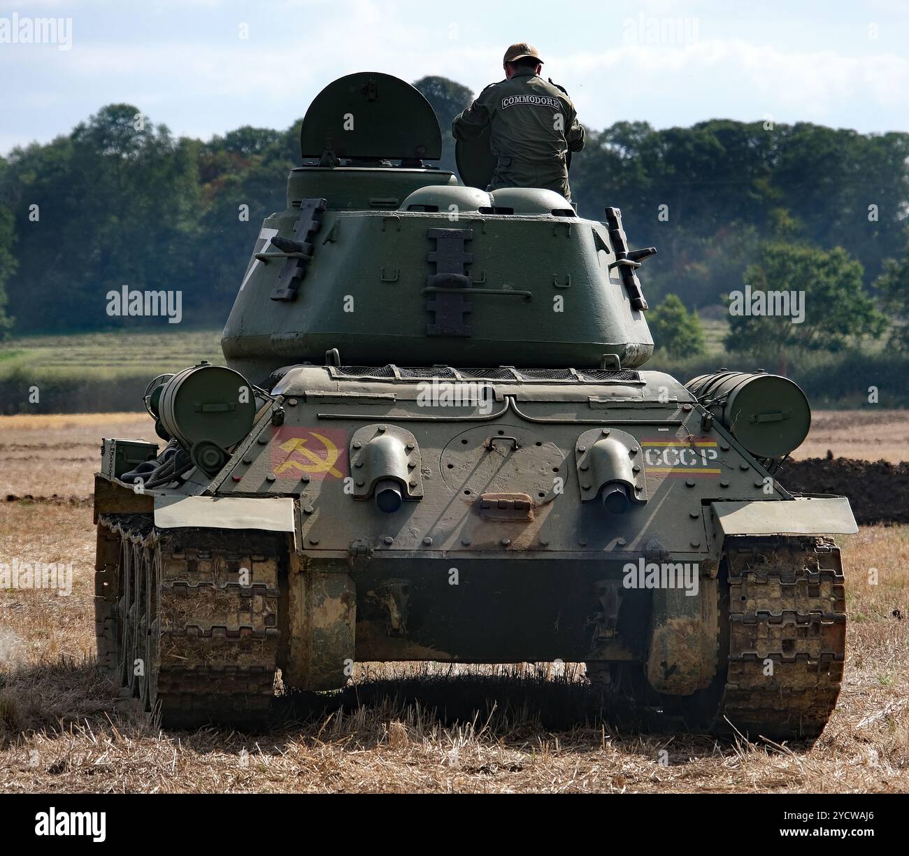 Il T-34 è un carro armato medio sovietico della seconda guerra mondiale. Quando fu introdotto, il suo cannone da 76,2 mm era più potente di molti dei suoi contemporanei Foto Stock