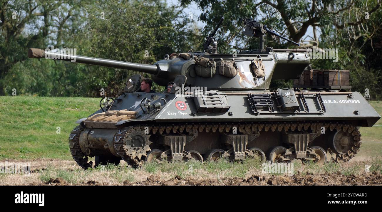 L'M18 Hellcat (ufficialmente denominato 76 mm Gun Motor Carriage M18 o M18 GMC) è un cacciacarri utilizzato dall'esercito degli Stati Uniti durante la seconda guerra mondiale Foto Stock