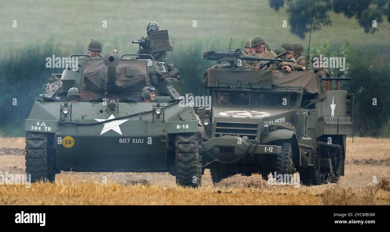 L'M18 Hellcat (ufficialmente denominato 76 mm Gun Motor Carriage M18 o M18 GMC) è un cacciacarri utilizzato dall'esercito degli Stati Uniti durante la seconda guerra mondiale Foto Stock