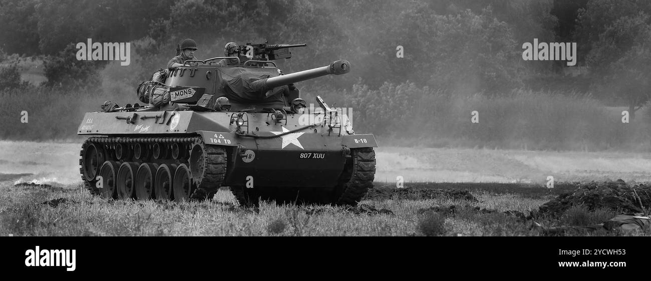 L'M18 Hellcat (ufficialmente denominato 76 mm Gun Motor Carriage M18 o M18 GMC) è un cacciacarri utilizzato dall'esercito degli Stati Uniti durante la seconda guerra mondiale Foto Stock