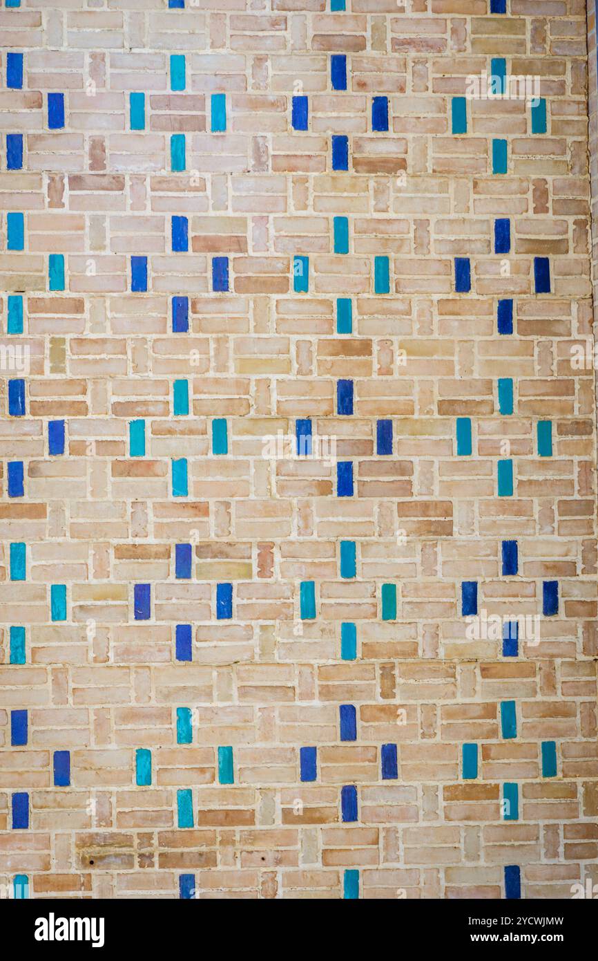 Parete con piastrelle blu Foto Stock