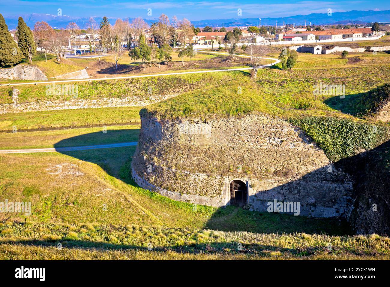 Città di Palmanova mura di difesa e di trincee, dichiarati patrimonio mondiale dell umanità dall UNESCO nella regione Friuli Venezia Giulia di Italia Foto Stock