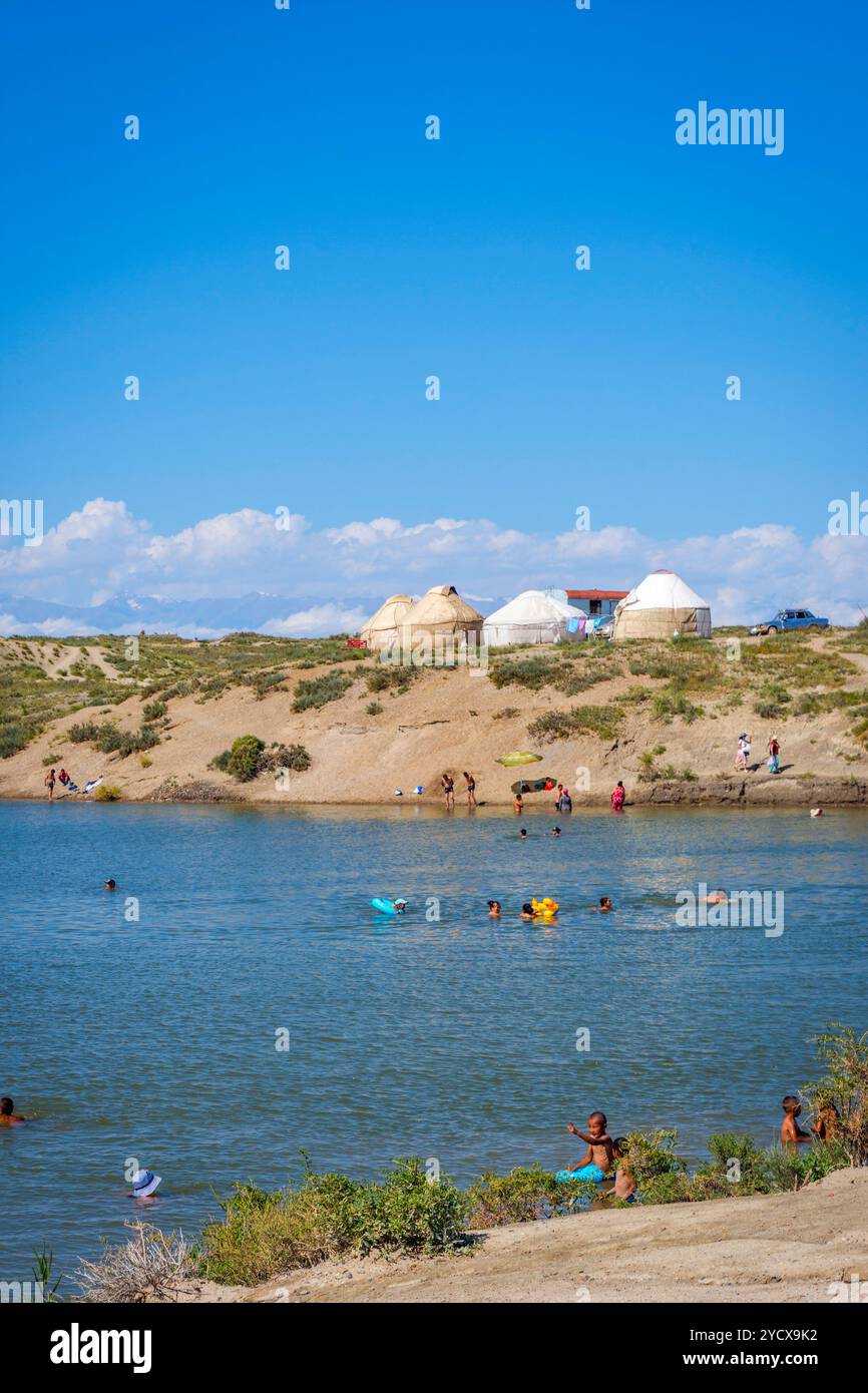 Lago troppo salato del Kirghizistan Foto Stock