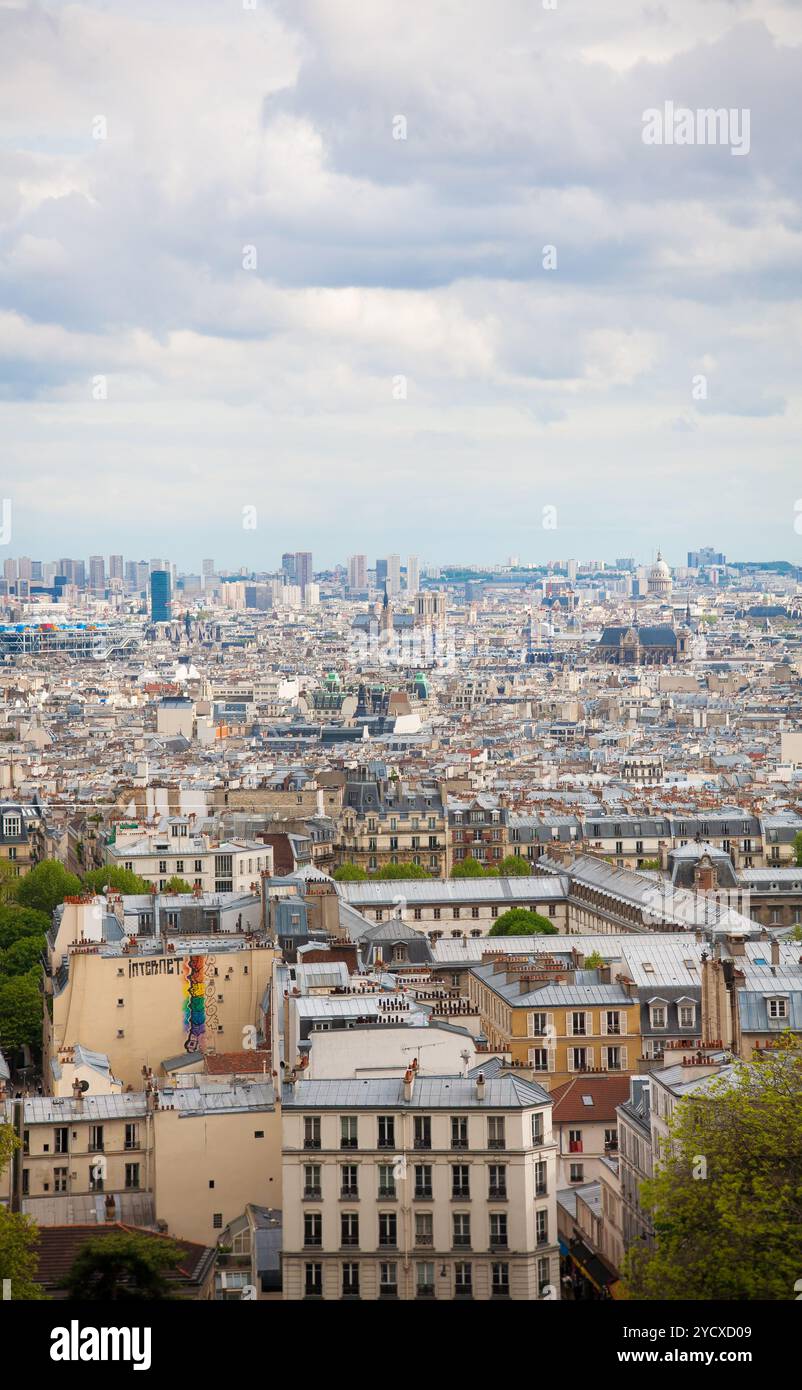 Paesaggio urbano di Parigi preso da Montmartre Foto Stock