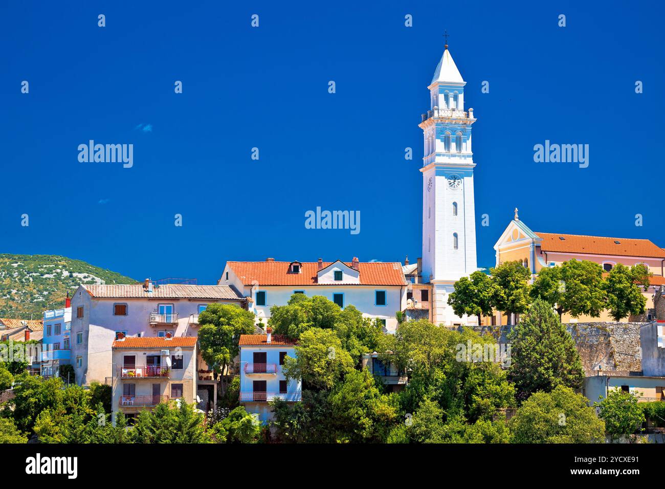 Città vecchia torre e l'architettura di Novi Vinodolski Foto Stock