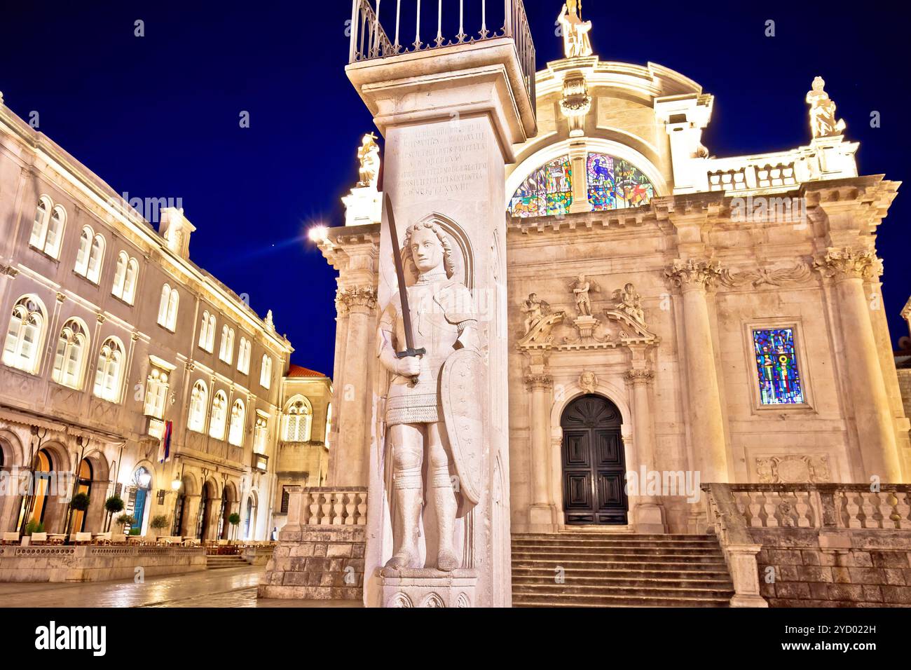 Pilastro di Orlando dal 1418 d.C. e Chiesa di san Blasio a Dubrovnik Foto Stock