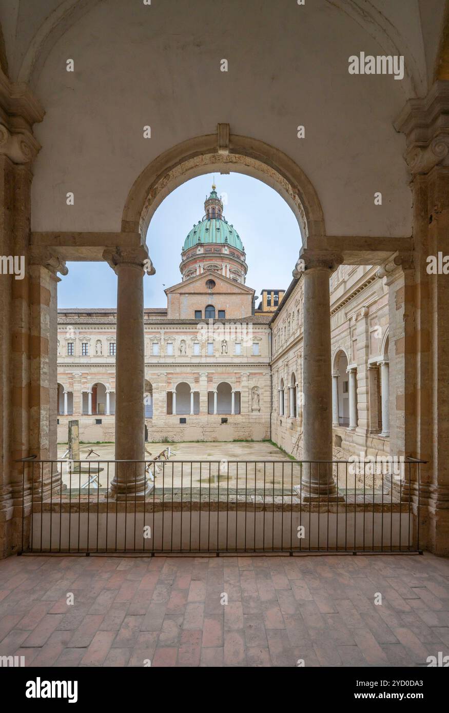 Chiostri di San Pietro, Reggio Emilia, Emilia-Romagna, Italia Foto Stock