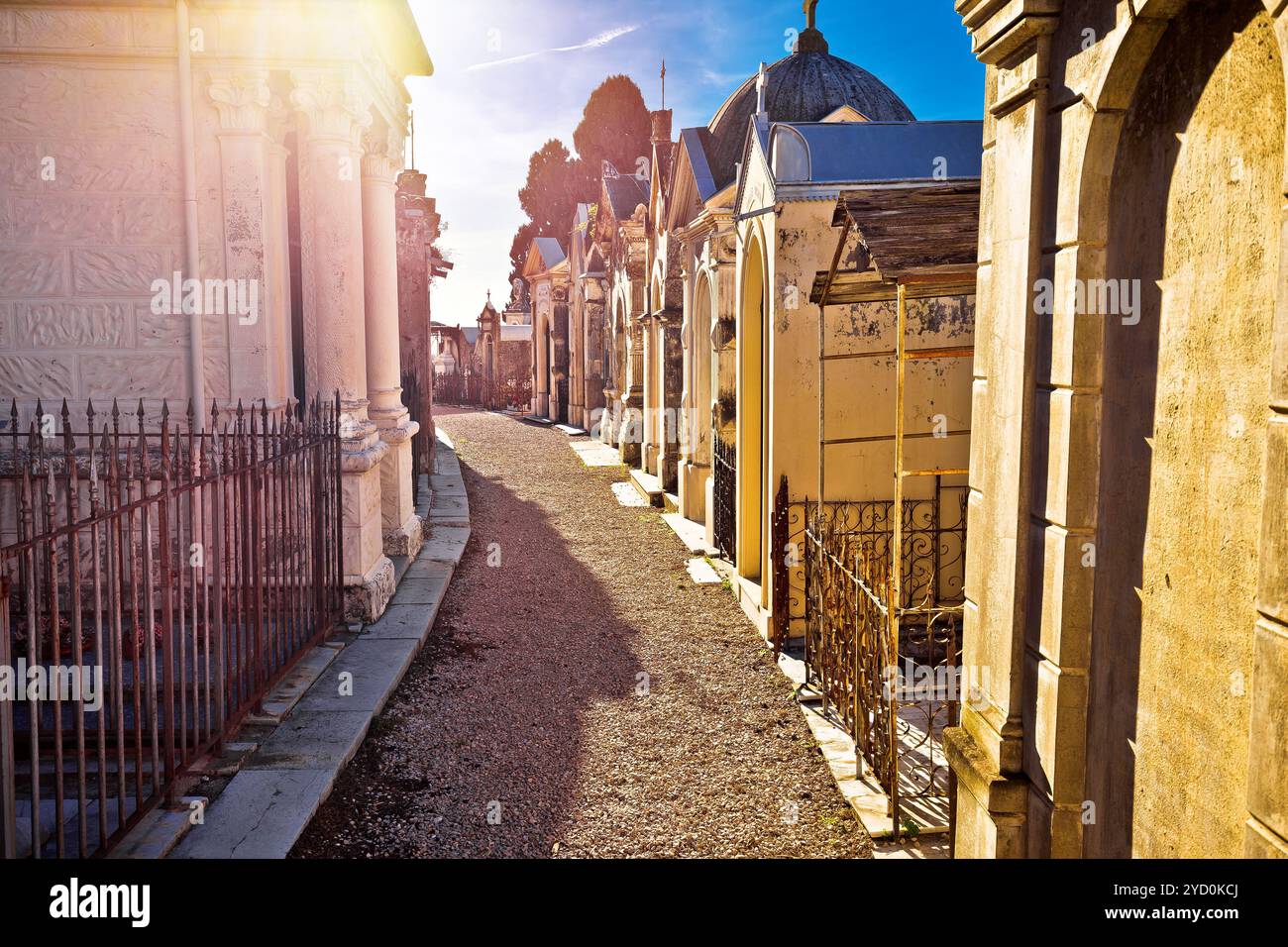 Vista sul cimitero storico di Mentone Foto Stock