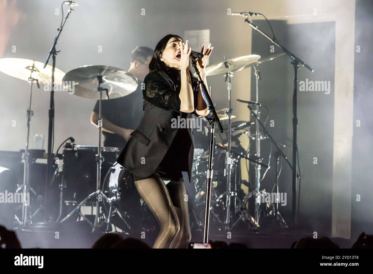 Concerto musicale - St. Vincent - All Born Screaming Tour St. Vincent Anne Erin Clark Milano Fabrique Italia Copyright: XMirkoxFava/TSCKx/xLiveMediax LPM 1574008 Foto Stock