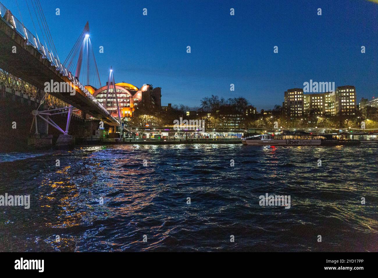 Illuminazioni sul Tamigi a Londra Foto Stock